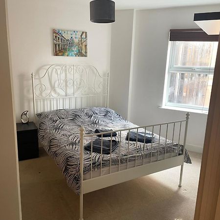 Entire Town Centre 2 Bedroom Apartment Very Close To Beach Bournemouth Zewnętrze zdjęcie
