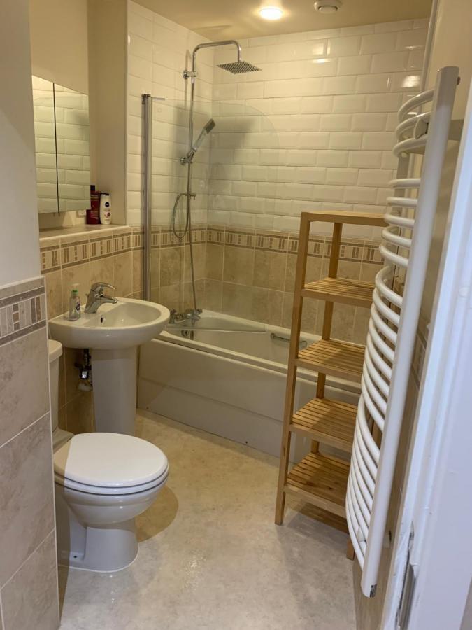 Entire Town Centre 2 Bedroom Apartment Very Close To Beach Bournemouth Zewnętrze zdjęcie
