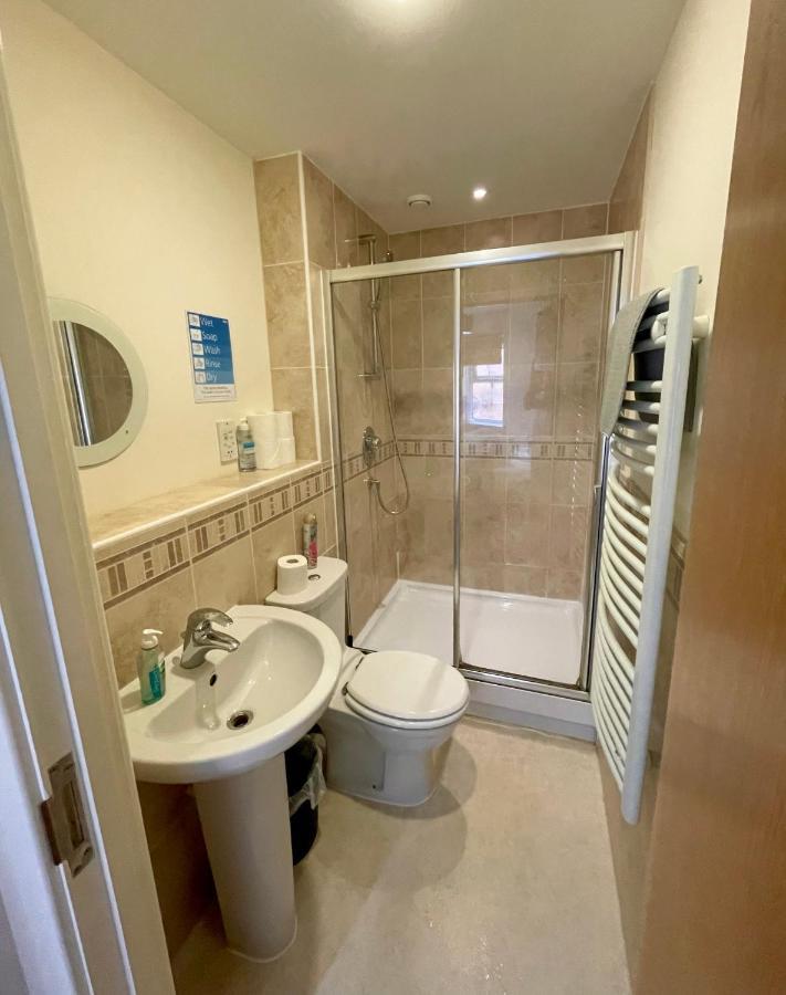 Entire Town Centre 2 Bedroom Apartment Very Close To Beach Bournemouth Zewnętrze zdjęcie